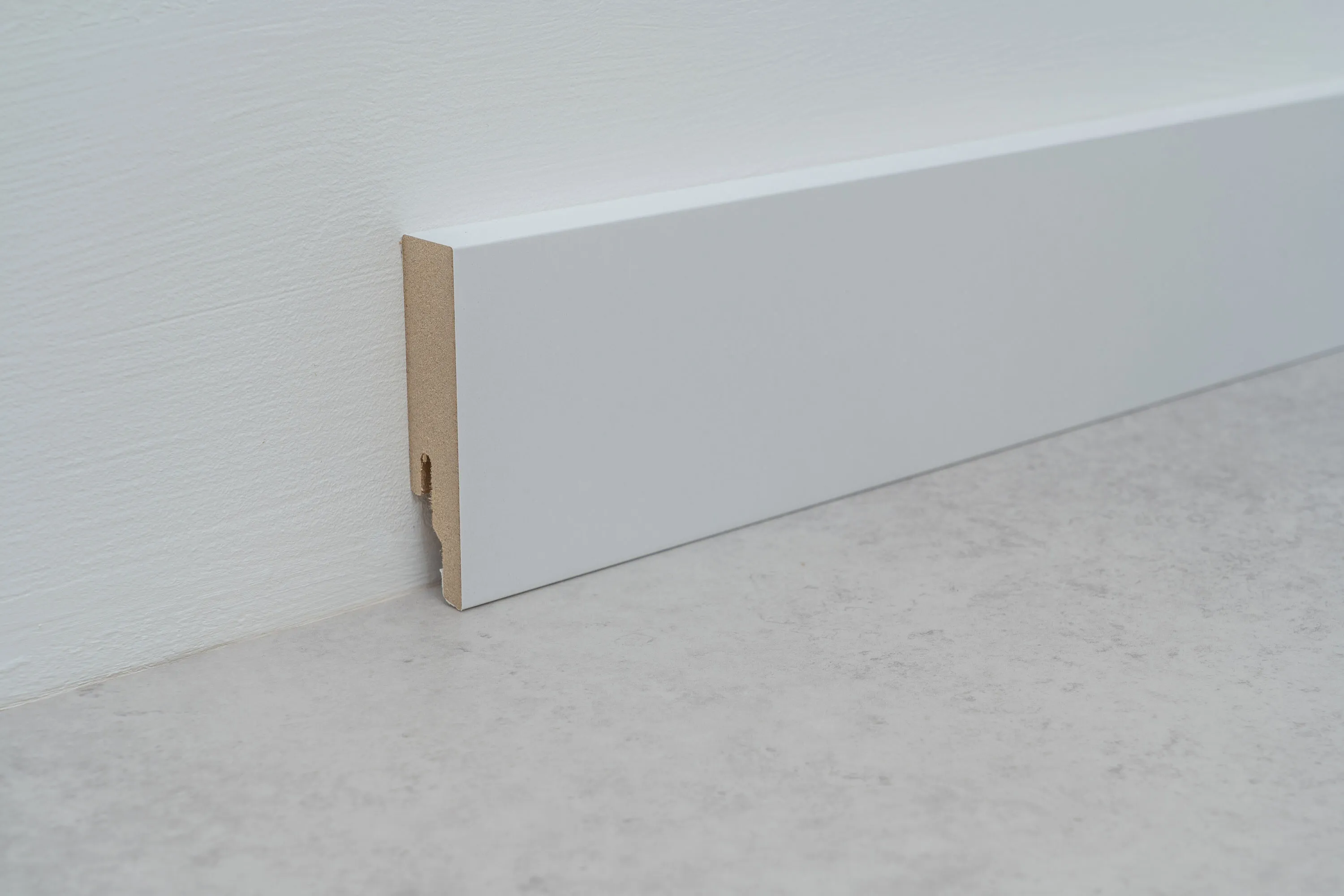 Accessoires | Plinthe Classic Blanc 18 x 80 x 2380 mm